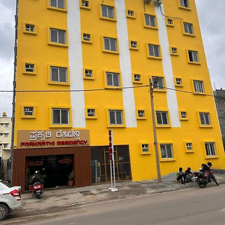 Hotel Prakrathi Residency Bangalore Bagian luar foto