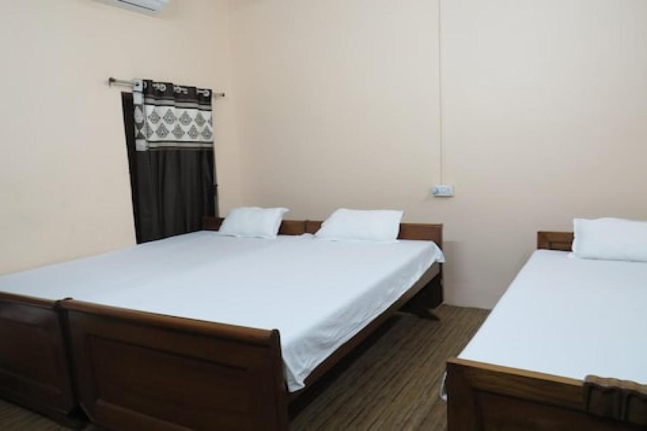 Hotel Prakrathi Residency Bangalore Bagian luar foto
