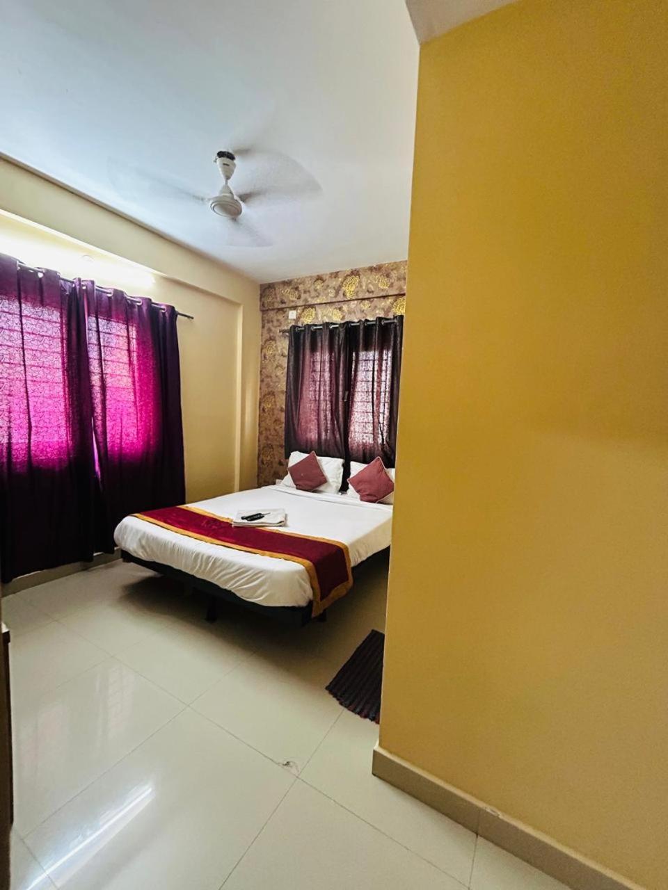 Hotel Prakrathi Residency Bangalore Bagian luar foto