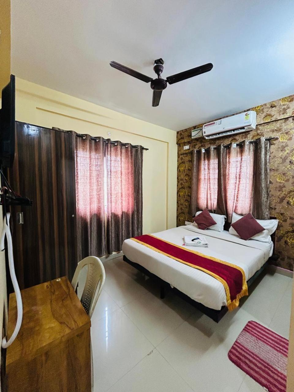 Hotel Prakrathi Residency Bangalore Bagian luar foto