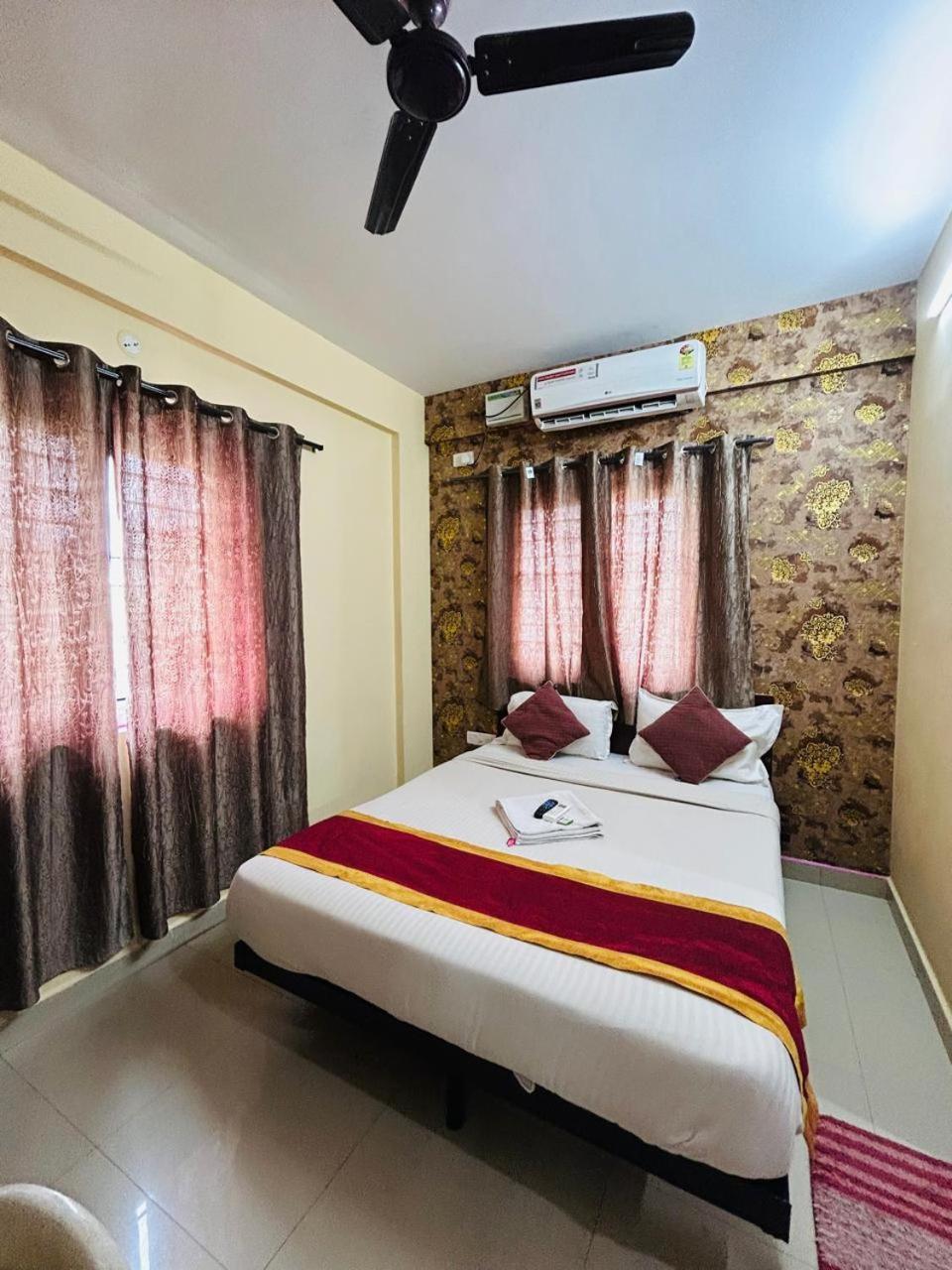 Hotel Prakrathi Residency Bangalore Bagian luar foto
